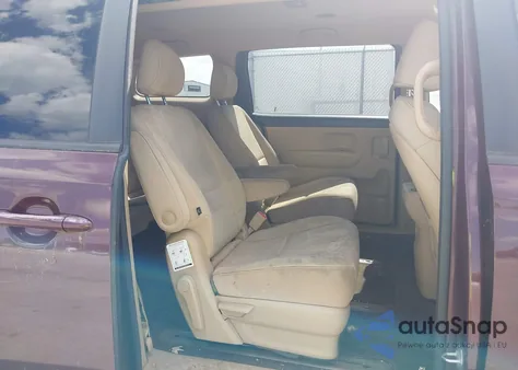 2015 Kia Sedona Lx z USA, uszkodzony, nr VIN KNDMB5C1XF6033137